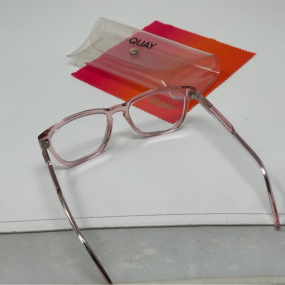 Quay Hardwire crystal pink frame blue light glasses - Picture 8 of 13